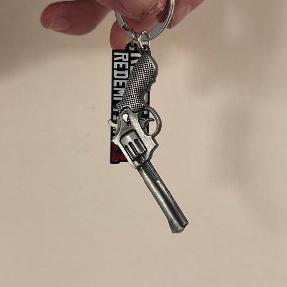 vintage red dead redemption 2 keychain - Picture 5 of 5
